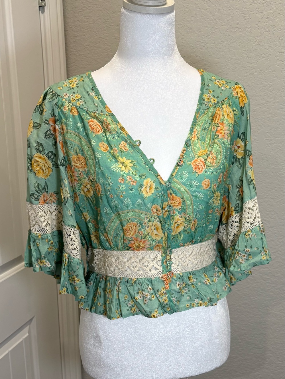 Spell Melody Cropped Blouse Arizona Floral Lace Boho L